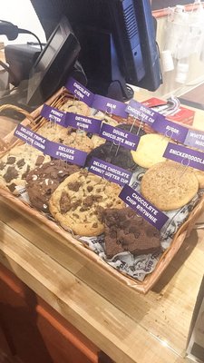 Insomnia Cookies by null
