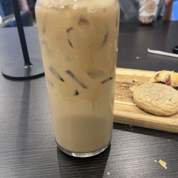 Dosan A Social Eatery - The salted brown sugar latte - New American Near Me - Clovis, California