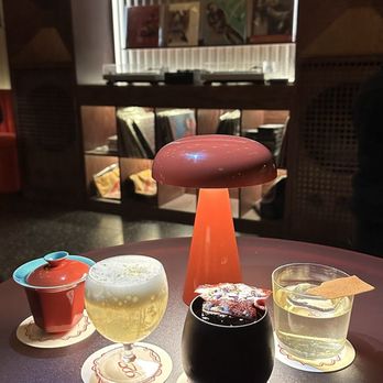 929 - Drinks - Eyes, Smoke, Magic, Shanghai Summer Fling, Years and Years, Heirloom + Folklore - IG @bougiefoodieboi - Cocktail Bars Near Me - New York, New York