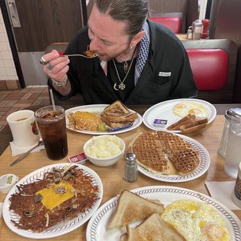 Waffle House - Waffle House dining. - American Near Me - Jasper, Georgia