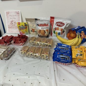 Intro To Tufting - There is an area where we can bring our own snacks for our group. - Art Classes Near Me - Minneapolis, Minnesota Intro To Tufting - There is an area where we can bring our own snacks for our group. - Art Classes Near Me - Minneapolis, Minnesota