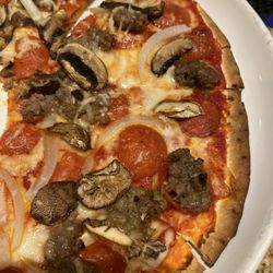 Zin - Uncommon California Italian - Italian pizza.