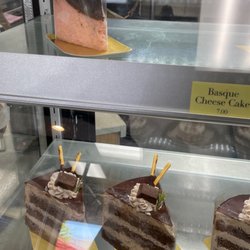 Sweet time - Chocolate and Basque cheesecake