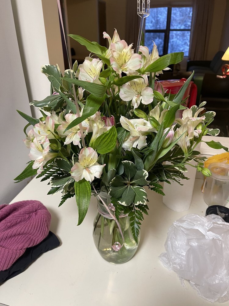 FLOWER FASHIONS BY HARING Updated September 2024 29 Photos 903