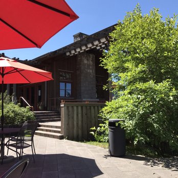 Lemelson Vineyards - Outside patio looking toward tasting room - Wineries Near Me - Carlton, Oregon
