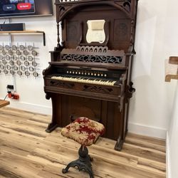 Maxwell's House of Music