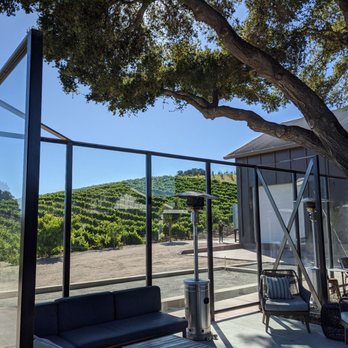 Barton Family Winery And Grey Wolf Cellars - Lounge area - Wine Tasting Room Near Me - Paso Robles, California