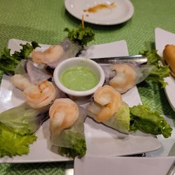 Shrimp spring roll - eaten by Foodnando