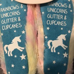 Kohl's - Unicorn slippers