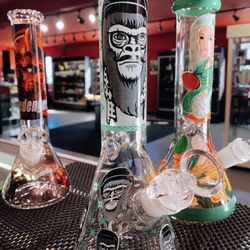 Cedar Smoke and Vape - the glass is amazing and such an incredible price! staff knows exactly how to run a shop! top recommended!