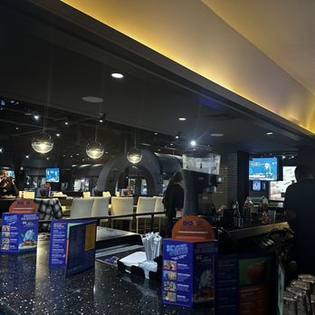 DAVE & BUSTER’S PHILADELPHIA - Updated April 2025 - 437 Photos & 636 ...