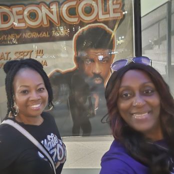 Wintrust Arena - Deon Cole  My New Normal Tour @The Wintrust Arena - Stadiums & Arenas Near Me - Chicago, Illinois