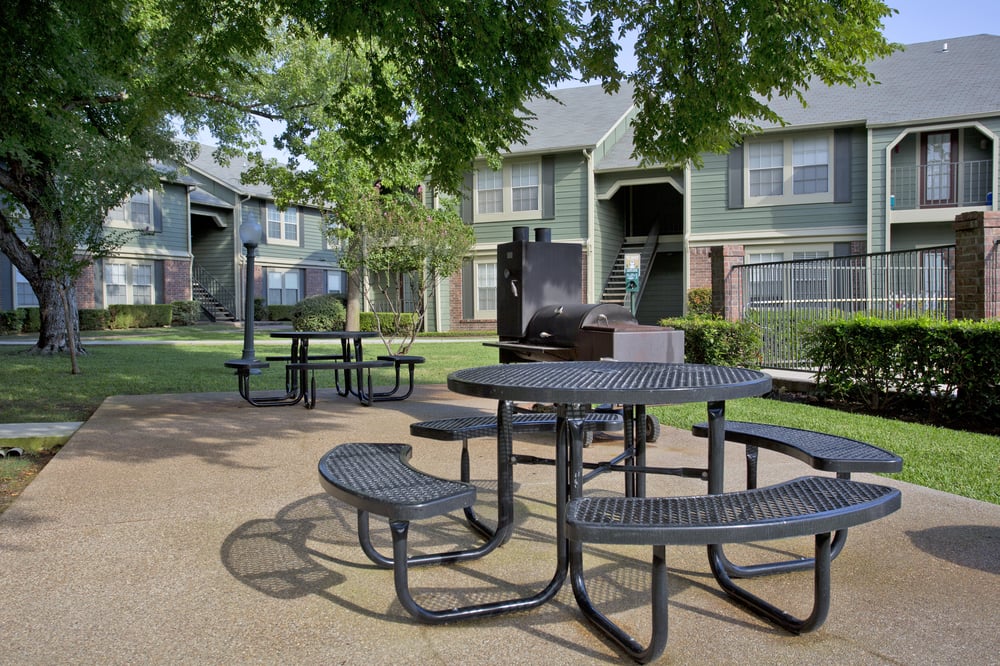 THE ARBORS OF BURLESON 355 NW Hillery St, Burleson, Texas