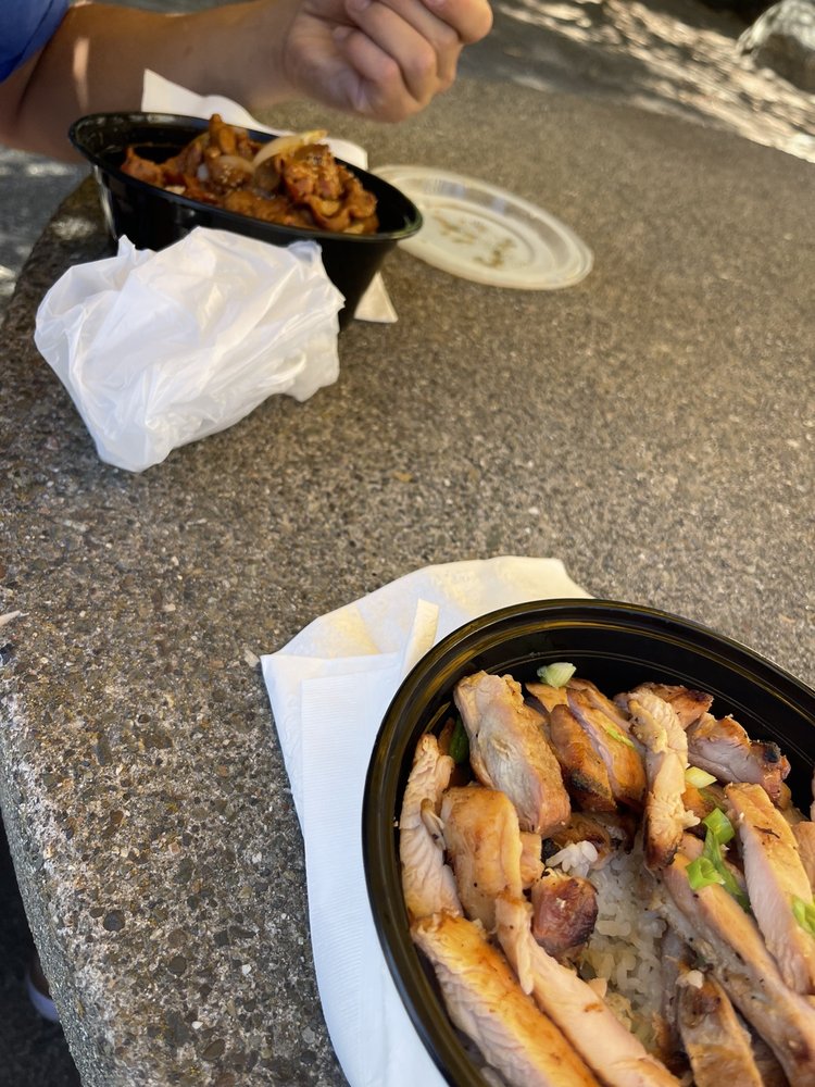 Bowl & Roll - Photo 2