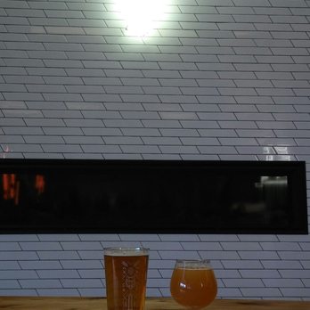 Headflyer Brewing - Breweries Near Me - Minneapolis, Minnesota