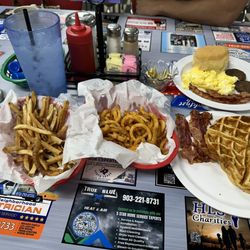 B & F Diner Burger & Fries - Fruit cup, fries, curly fries, waffle, bacon and the big8 plate