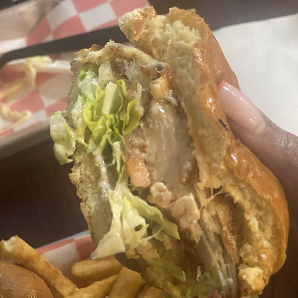 Trino - chicken sandwich - Burgers Near Me - Coral Springs , Florida Trino - chicken sandwich - Burgers Near Me - Coral Springs , Florida