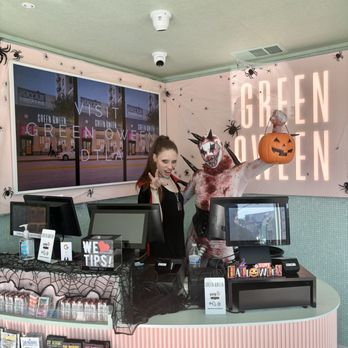 Green Qween - Our budtenders are the funnest in WeHo. Here to match you with your perfect strain! - Cannabis Dispensaries Near Me - West Hollywood, California Green Qween - Our budtenders are the funnest in WeHo. Here to match you with your perfect strain! - Cannabis Dispensaries Near Me - West Hollywood, California