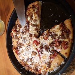 Pizza Hut - Custom Cheese lovers...plus roasted red peppers, sausage, beef, roasted garlic and peperoni