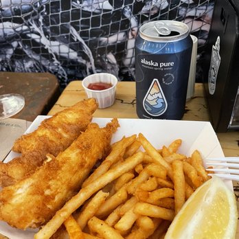 Deckhand Dave's Fish Tacos - Halibut fish and chips - Food Trucks Near Me - Juneau, Alaska