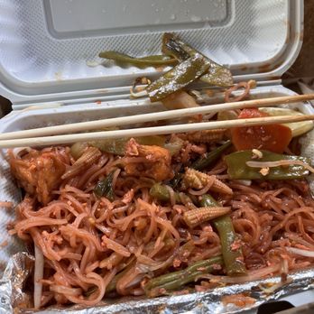 EZ THAI - Updated February 2026 - 88 Photos & 133 Reviews - 120 S