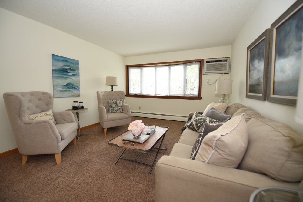 APPLEWOODS APARTMENTS Updated April 2024 21 Photos 14191 Pennock