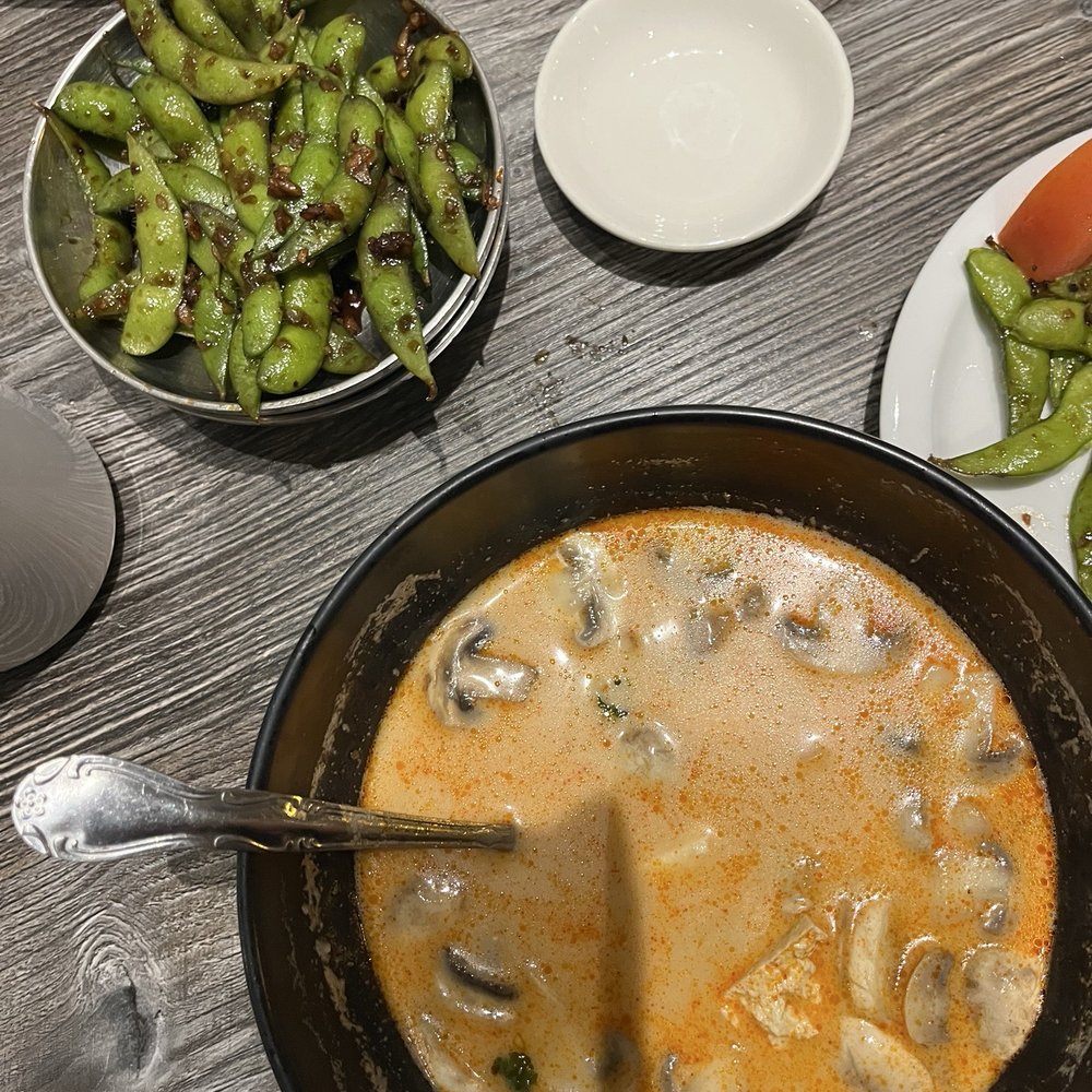 Spicy edamame, Tom Kah Soup