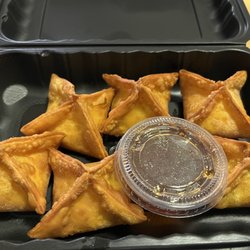 Krua Khun Rose - Crab Rangoon with Plum Sauce
