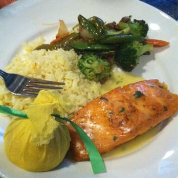 Captain James Landing - Salmon w/ Rice & Mixed Veg. The salmon was oversalted... Mediocre dish. - Seafood Near Me - Baltimore, Maryland Captain James Landing - Salmon w/ Rice & Mixed Veg. The salmon was oversalted... Mediocre dish. - Seafood Near Me - Baltimore, Maryland
