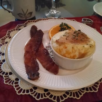 Granbury Gardens B&B - Eggs in the cloud - Bed & Breakfast Near Me - Granbury, Texas Granbury Gardens B&B - Eggs in the cloud - Bed & Breakfast Near Me - Granbury, Texas