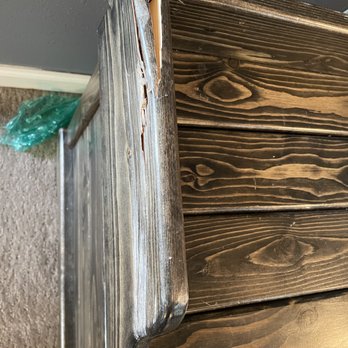 Kdavis Moving - Cracked toy chest - Movers Near Me Kdavis Moving - Cracked toy chest - Movers Near Me