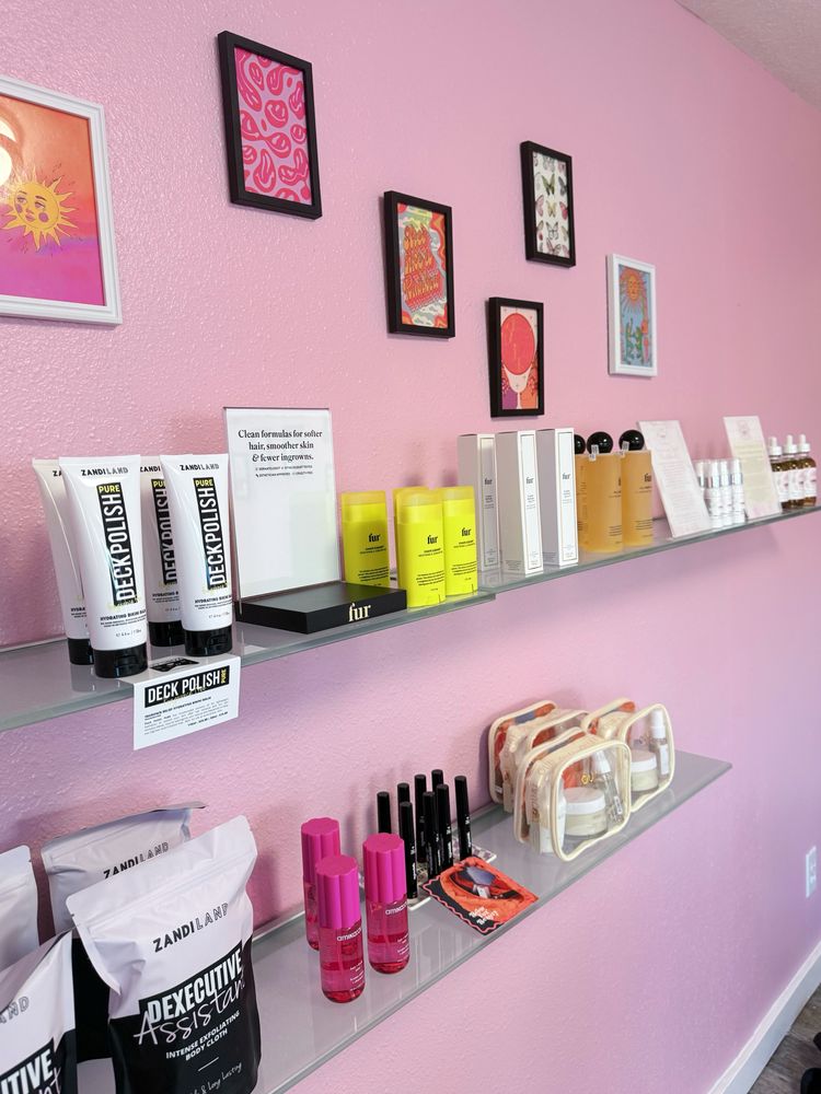 Happy Wax Studio Logo