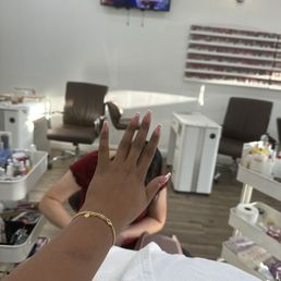 FAVORITE SALON I DO NOT GO ANYWHERE ELESE TAMMY IS THE BEST SHES A  STAR ELEGANT NAILS FOR SURE!!!!