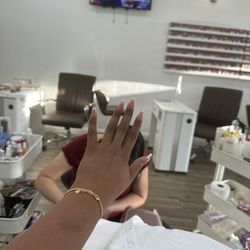 FAVORITE SALON I DO NOT GO ANYWHERE ELESE TAMMY IS THE BEST SHES A STAR ELEGANT NAILS FOR SURE!!!!