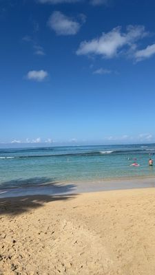 Waikiki Beachside Hostel by null
