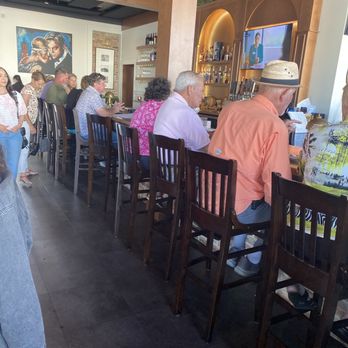 BColsons - Inside - Seafood Near Me - Camden, South Carolina