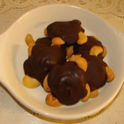 Aunt Peachie's Sweets And Celtic Treats - Cashew Turtles
