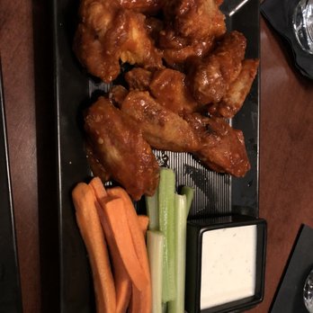 Windsor Mill Tavern - Buffalo Chicken Wings (decent spice, but the chickens were a bit undernourished) - Bars Near Me - Windsor, Colorado Windsor Mill Tavern - Buffalo Chicken Wings (decent spice, but the chickens were a bit undernourished) - Bars Near Me - Windsor, Colorado