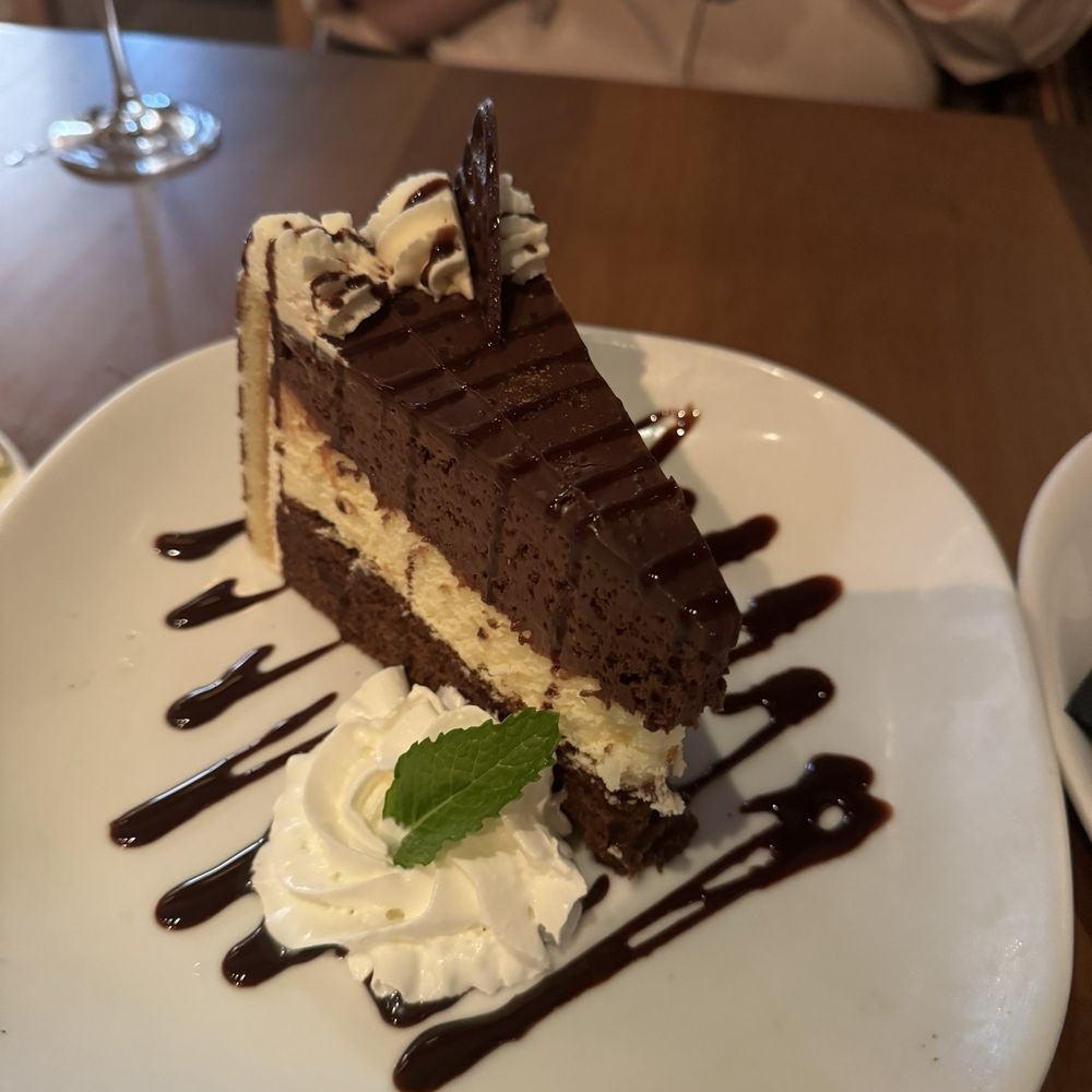 Cuts Steakhouse - Chocolate mousse dessert - Steakhouses Near Me - Suwanee, Georgia