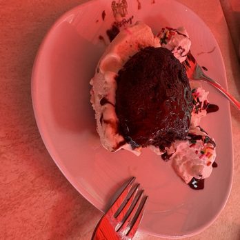 Caffe Prego - Gelato Whoopie Pie - Italian Near Me - Ogunquit, Maine