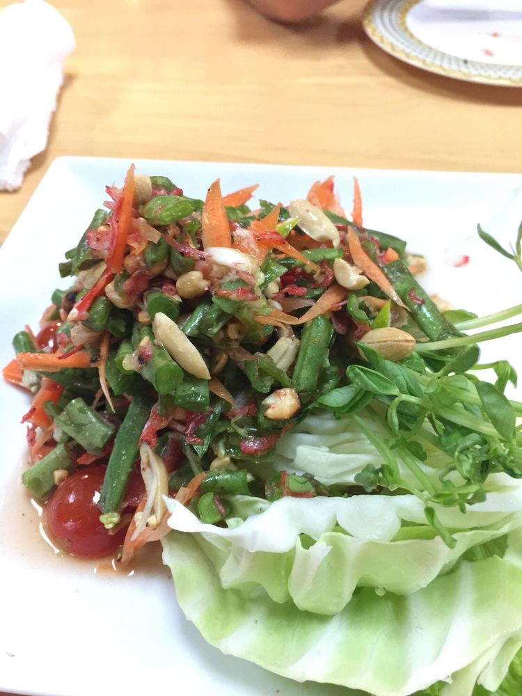 Som Tam Thai Cuisine Izakaya