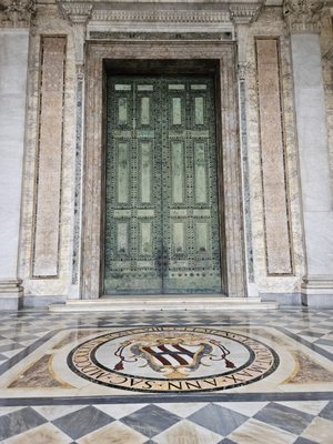 Basilica of San Giovanni in Laterano by null