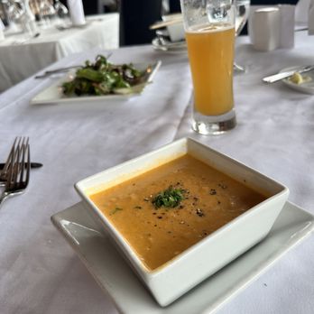 Elizabeth's Chop House - Steakhouses Near Me - Marquette, Michigan