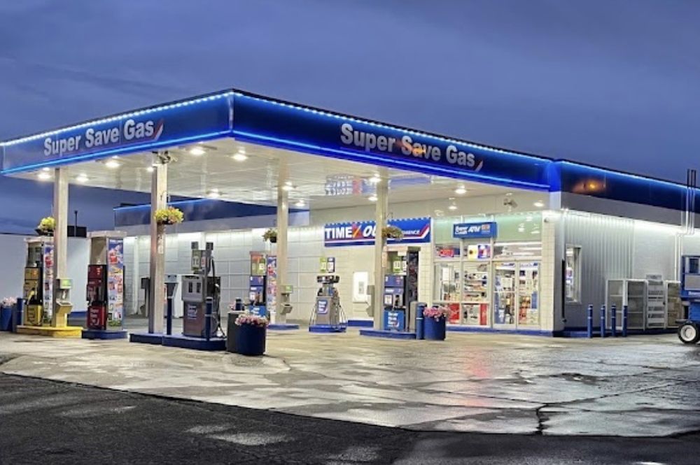 SUPER SAVE GAS Updated July 2024 44 1045th Street Cariboo Highway