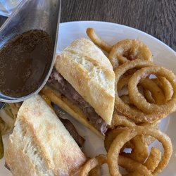 Bobby's Hideaway - Bobby's Beef Dip