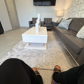 Pearl Dental El Segundo - Dental Office Lobby - Oral Surgeons Near Me - El Segundo, California