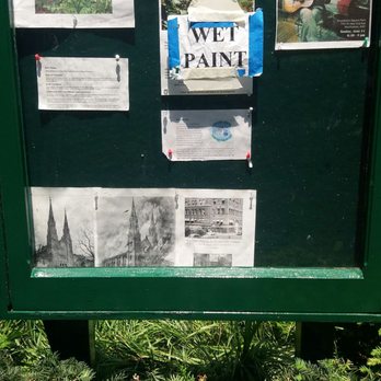 Stuyvesant Square - 1. The paints no longer WET. 2. Is that the best possible location for the sign? Jeeze. - Dog Parks Near Me - New York, New York