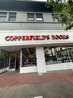 Copperfield's Books by null