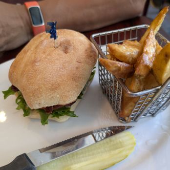 Bacon - BLT sandwich with fries - Breakfast & Brunch Near Me - Novato, California Bacon - BLT sandwich with fries - Breakfast & Brunch Near Me - Novato, California