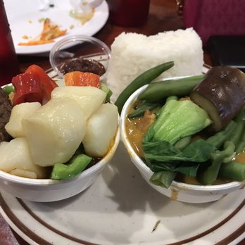 D'Pinoy Joint - Beef Kaldereta & Oxtail Kare-Kare - Filipino Near Me - Las Vegas, Nevada